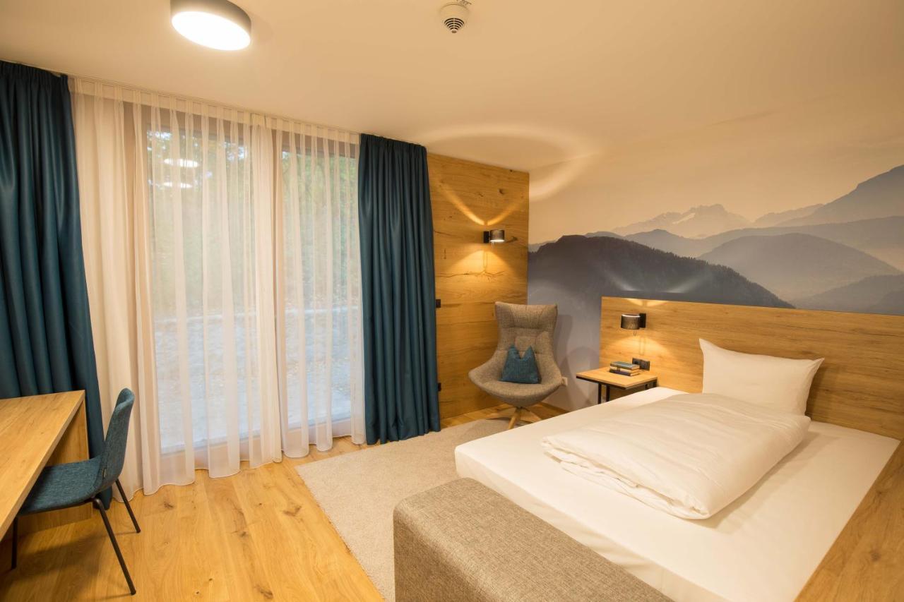 Leo Apartments Місбах Екстер'єр фото