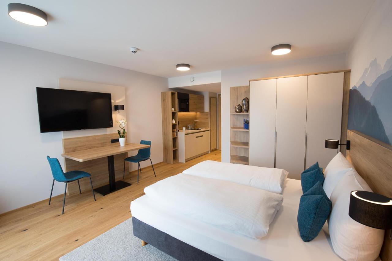 Leo Apartments Місбах Екстер'єр фото